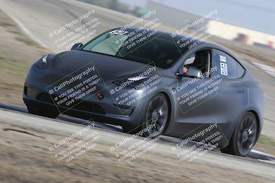 media/Oct-19-2025-Speed Ventures (Sun) [[a6e7fe67be]]/TC B/Session 2 (Outside Grapevine)/